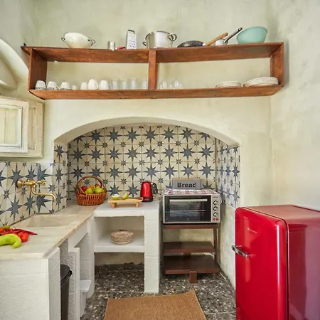 Constantis Mansion *