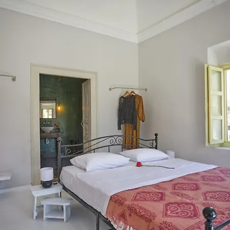 Constantis Mansion بيت للعطل